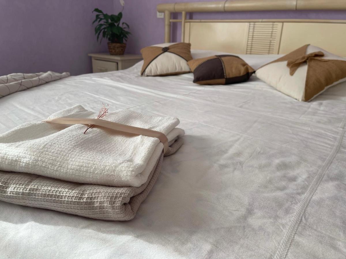 Chambre D'Hote Fay-les-Etangs Екстер'єр фото